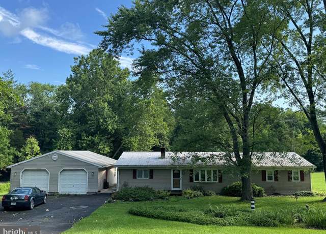 Property at 304 Cool Hollow Dr, Falling Waters, WV 25419, 3 beds, 2 baths
