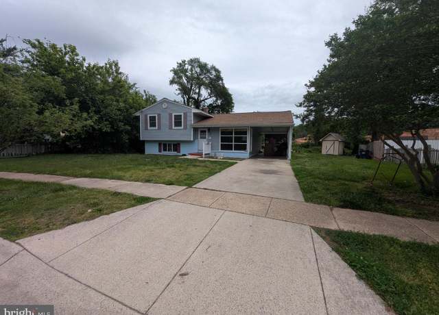 Property at 4 Lakecrest Cir, Greenbelt, MD 20770, 4 beds, 3 baths