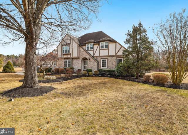 Property at 13 Githens Ln, Lumberton, NJ 08048, 4 beds, 2.5 baths