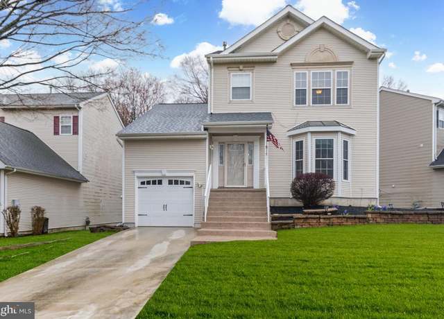 Property at 36 Tomahawk Dr, Burlington Township, NJ 08016, 3 beds, 2.5 baths