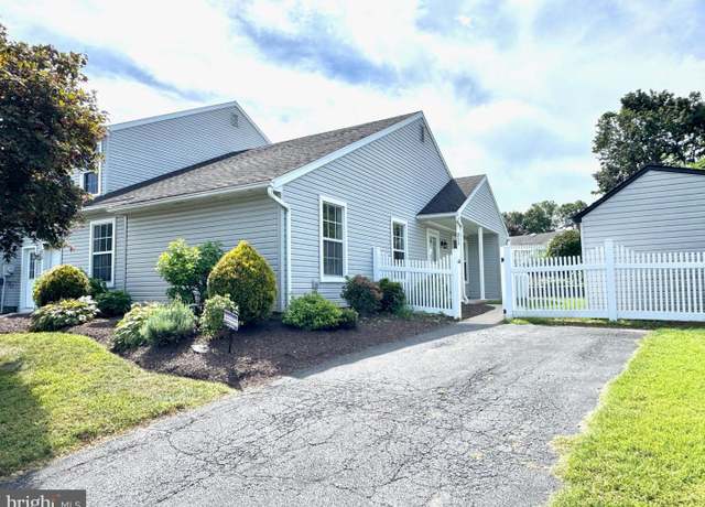 Property at 211 Halsey Ave, Reading, PA 19609, 3 beds, 1 bath