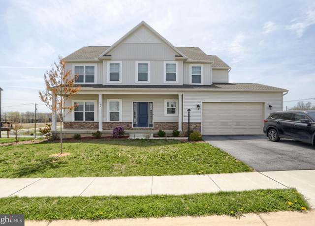 Property at 694 Ashwood Ln, Mechanicsburg, PA 17055, 4 beds, 2.5 baths