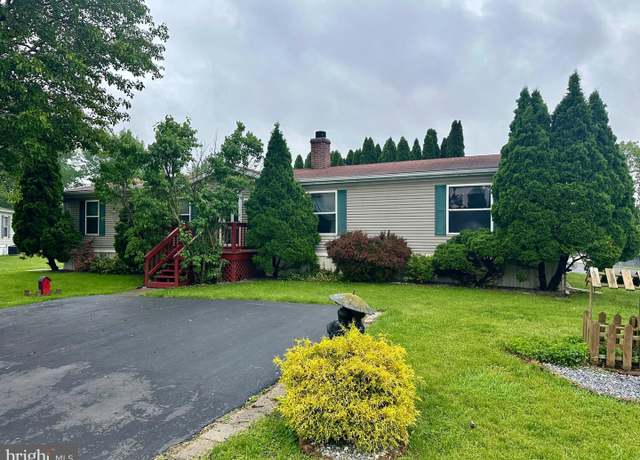 Property at 73 Rustic Dr, Shippensburg, PA 17257, 4 beds, 2 baths