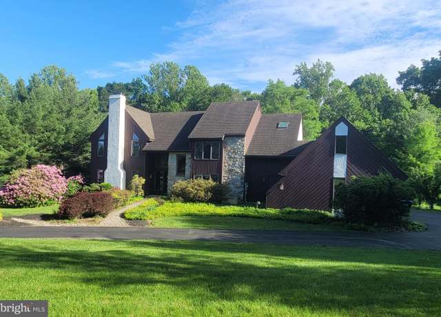 Property at 106 Silver Fox Ln, Chester Springs, PA 19425, 4 beds, 3.5 baths