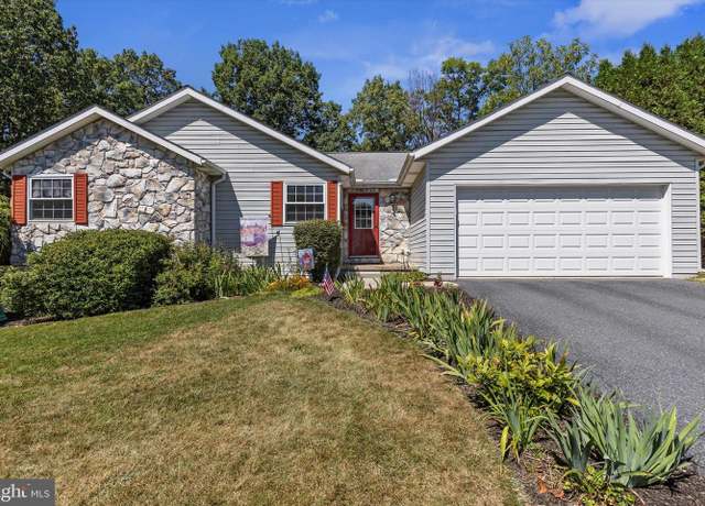 Property at 131 Litchfield Rd, Harrisburg, PA 17112, 3 beds, 2.5 baths
