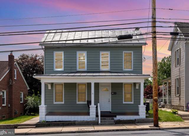 Property at 242 E Main Ave, Myerstown, PA 17067, 3 beds, 1.5 baths
