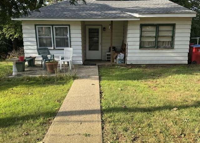 Property at 5 Henry Ave, Collegeville, PA 19426, 2 beds, 1 bath