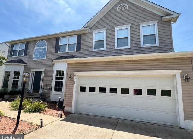 Property at 540 Greenbriar Dr, Culpeper, VA 22701, 6 beds, 3.5 baths