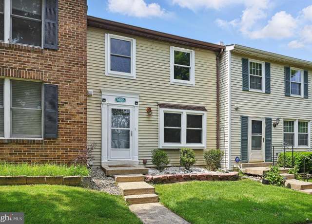 Property at 9922 Oakdale Woods Ct, Vienna, VA 22181, 3 beds, 2.5 baths