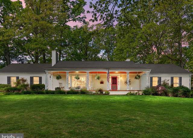 Property at 9100 Stonewall Rd, Manassas, VA 20110, 3 beds, 2 baths