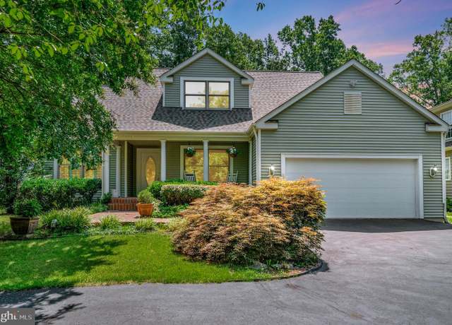 Property at 3906 Lakeview Pkwy, Locust Grove, VA 22508, 4 beds, 2.5 baths