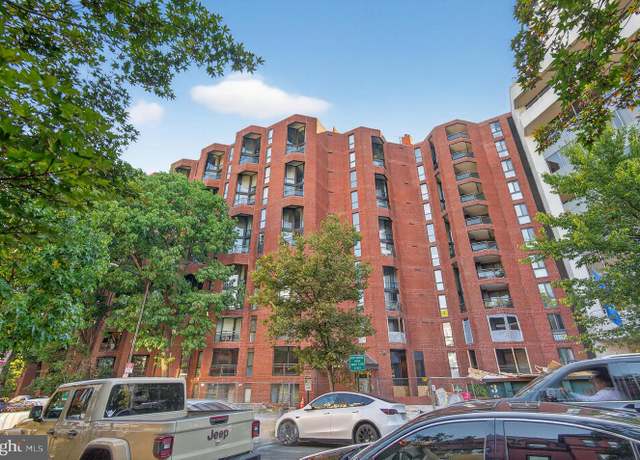 Property at 1099 22nd St NW #304, Washington, DC 20037, 1 bed, 1.5 baths