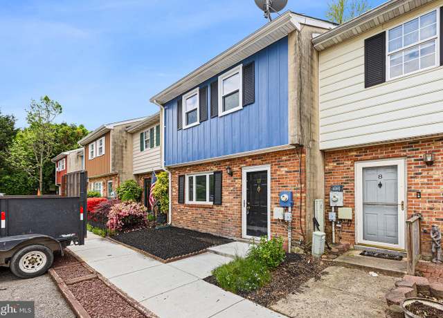 Property at 10 James Ct, Newark, DE 19702, 3 beds, 1.5 baths