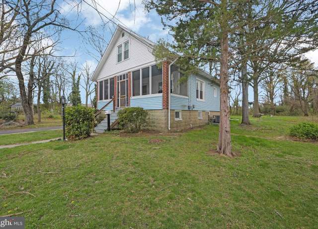 Property at 504 N Lincoln Ave, Moorestown, NJ 08057, 3 beds, 1 bath