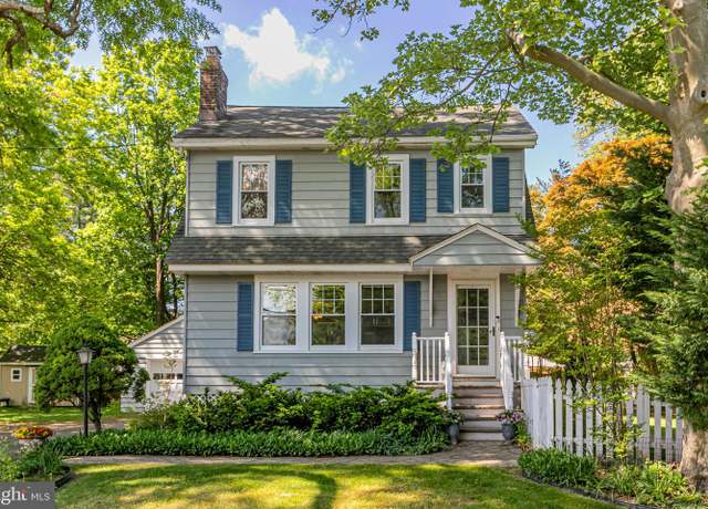 Property at 20 Hillside Ave, Princeton, NJ 08540, 3 beds, 1.5 baths