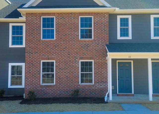 Property at 10 Skip Ln, Carlisle, PA 17013, 3 beds, 2.5 baths