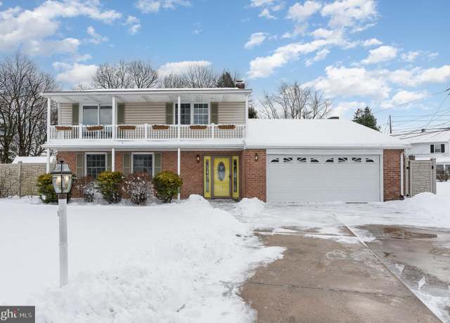 Property at 6413 Darlington Ave, Harrisburg, PA 17111, 4 beds, 2.5 baths