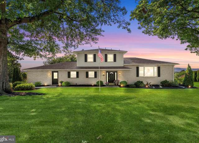 Property at 432 N 5th St, Halifax, PA 17032, 3 beds, 2.5 baths