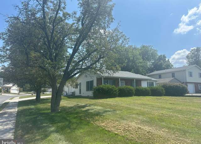 Property at 3312 Scotland Rd, Chambersburg, PA 17202, 3 beds, 2.5 baths