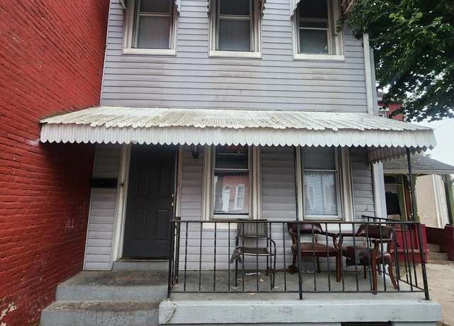 Property at 438 E Strawberry St, Lancaster, PA 17602, 4 beds, 1 bath