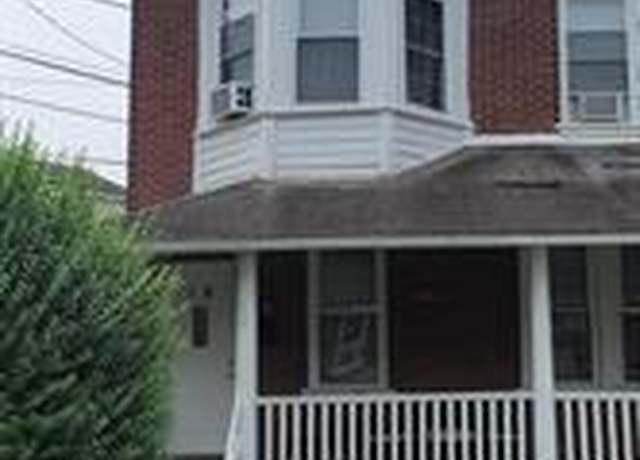 Property at 16 W Spruce St, Norristown, PA 19401, 3 beds, 1 bath