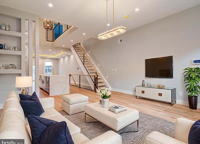 Property at 1019 E Palmer St, Philadelphia, PA 19125, 4 beds, 4 baths