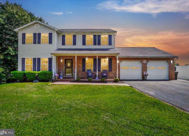 Property at 3624 Coventry Ct, York, PA 17406, 5 beds, 3.5 baths