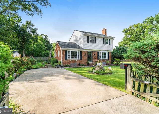 Property at 5158 Echols Ave, Alexandria, VA 22311, 3 beds, 2 baths