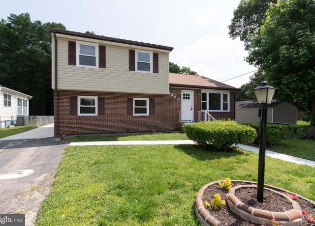 Property at 3220 Dupuy Rd, Colonial Heights, VA 23834, 4 beds, 2 baths