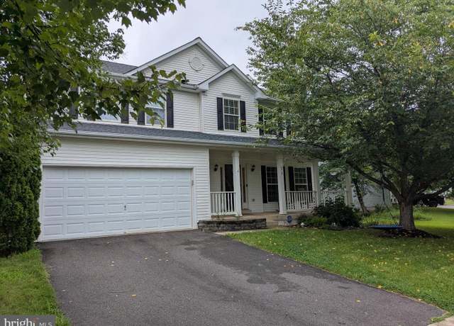 Property at 872 Woodcrest Loop, Culpeper, VA 22701, 4 beds, 2.5 baths
