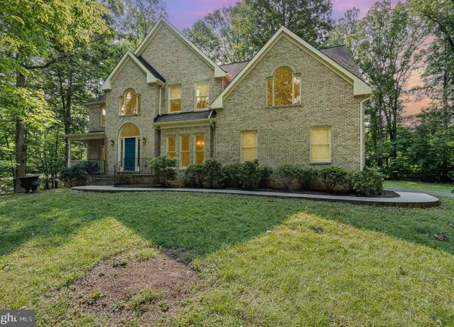 Property at 5811 Windsor Retreat, Warrenton, VA 20187, 4 beds, 2.5 baths