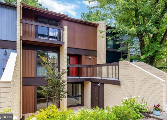 Property at 11136 Saffold Way, Reston, VA 20190, 3 beds, 2.5 baths