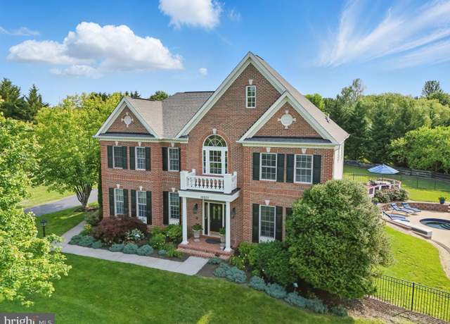 Property at 16920 Beaconsfield Way, Purcellville, VA 20132, 4 beds, 4.5 baths