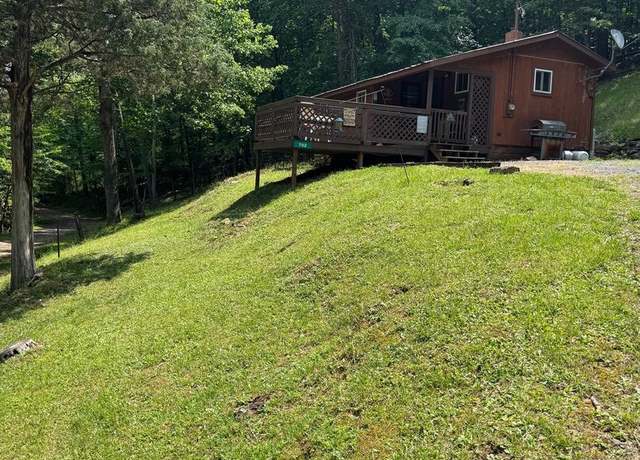 Property at 702 Sites Town Rd, Petersburg, WV 26847, 2 beds, 1 bath