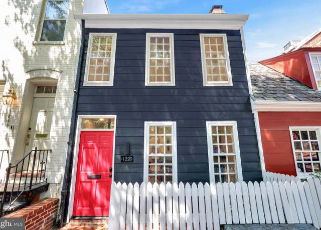 Property at 1220 28th St NW, Washington, DC 20007, 3 beds, 2.5 baths
