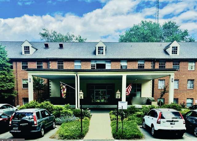 Property at 5301 Westbard Cir #137, Bethesda, MD 20816, 2 beds, 1 bath