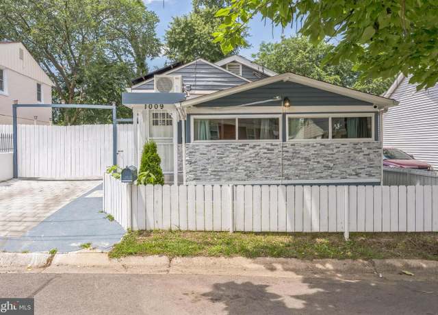 Property at 1009 Jansen Ave, Capitol Heights, MD 20743, 3 beds, 3.5 baths