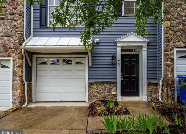 Property at 70 River Ln, Delanco, NJ 08075, 3 beds, 2.5 baths