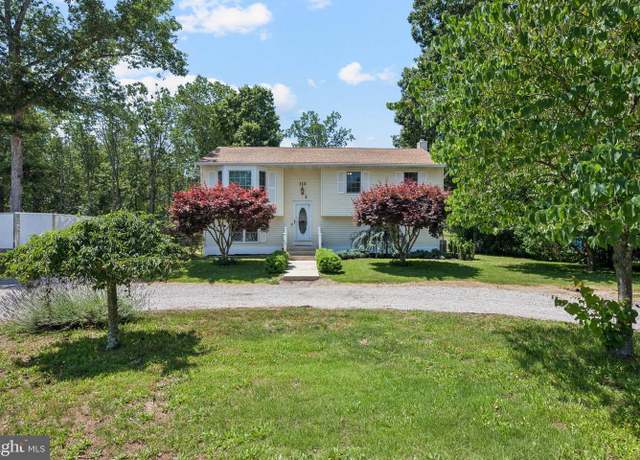 Property at 112 Tennessee Trl, Browns Mills, NJ 08015, 4 beds, 1.5 baths
