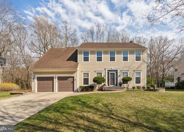 Property at 18 Farmhouse Ln, Voorhees, NJ 08043, 4 beds, 2.5 baths