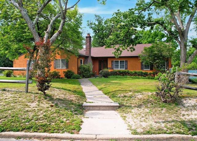 Property at 824 Canal St, Turnersville, NJ 08012, 4 beds, 3 baths