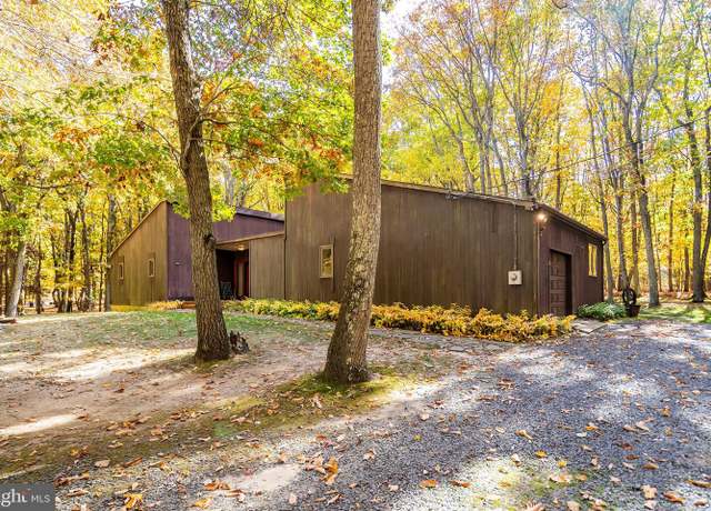 Property at 2 Fillmore Dr, Clarksburg, NJ 08510, 3 beds, 2 baths