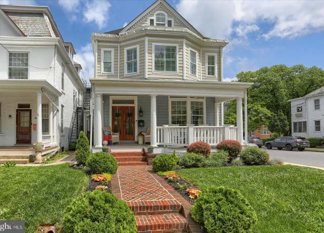 Property at 65 S College St, Carlisle, PA 17013, 6 beds, 4.5 baths