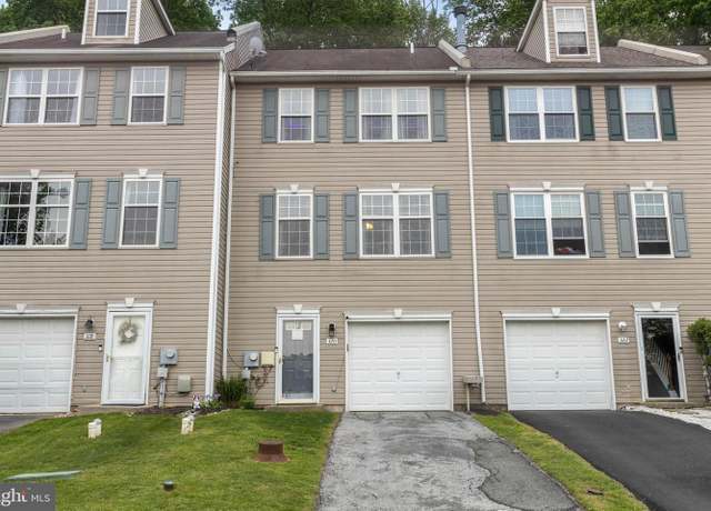Property at 320 Andrew Cir, Coatesville, PA 19320, 2 beds, 2.5 baths