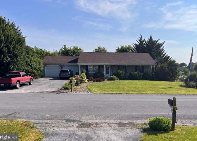 Property at 1345 Memory Ln, Chambersburg, PA 17201, 3 beds, 2 baths