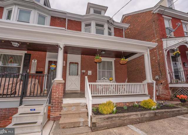 Property at 917 Queen St, Pottstown, PA 19464, 4 beds, 1 bath