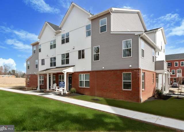 Property at 253 Chapel Ct Unit 84A, Norristown, PA 19401, 3 beds, 2.5 baths
