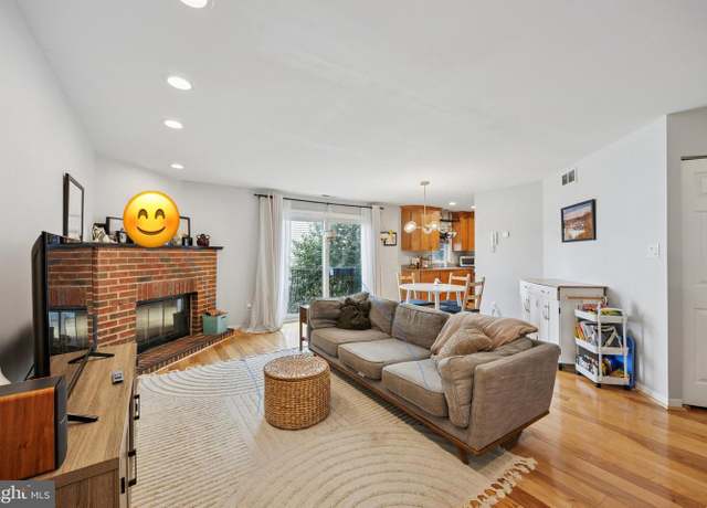 Property at 814 S Sheridan St Unit 2E, Philadelphia, PA 19147, 3 beds, 2.5 baths