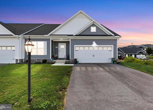 Property at 225 Ridge View Ln, Hanover, PA 17331, 4 beds, 3 baths