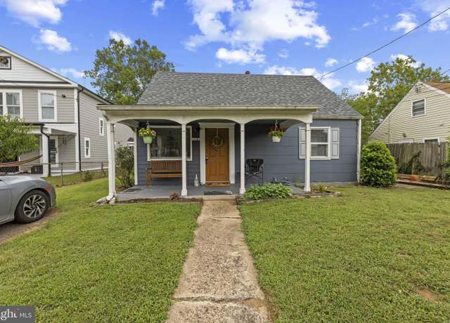 Property at 118 Mace St, Manassas Park, VA 20111, 3 beds, 2 baths